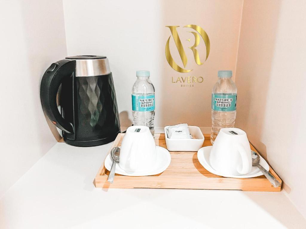Lavero Suites Kalibo Bagian luar foto